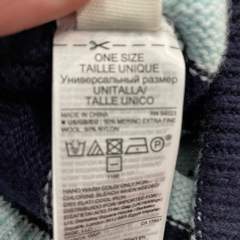 Gap winter hat - Picture 5 of 6